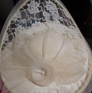 Mr. Hi's classic hat